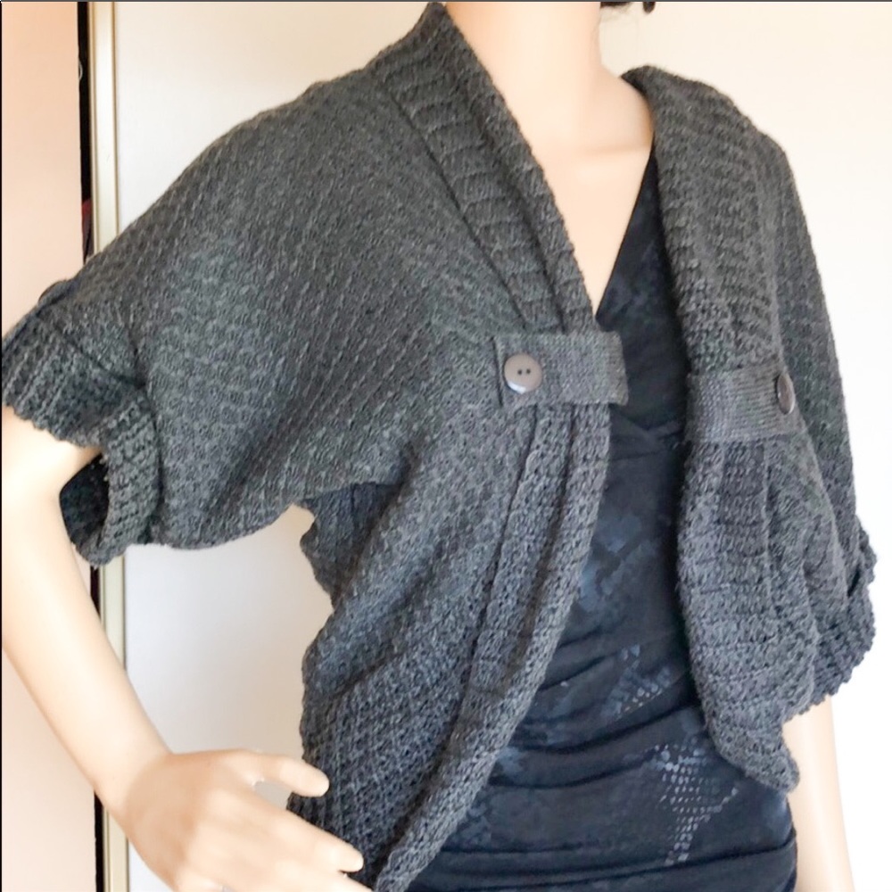 Grey sweater cardigan. Size S